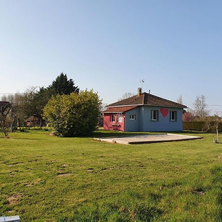 Gite De La Maison Du L.A.C Simard Kültér fotó